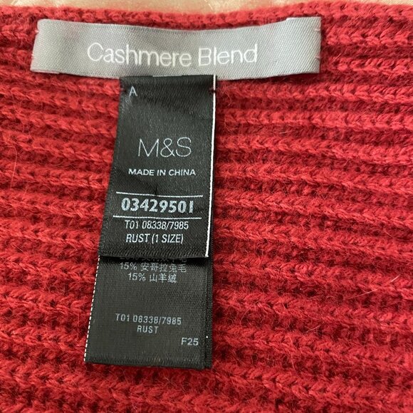 Marks and Spencer Cashmere Blend Warm and Soft Scarf - Picture 2 of 4